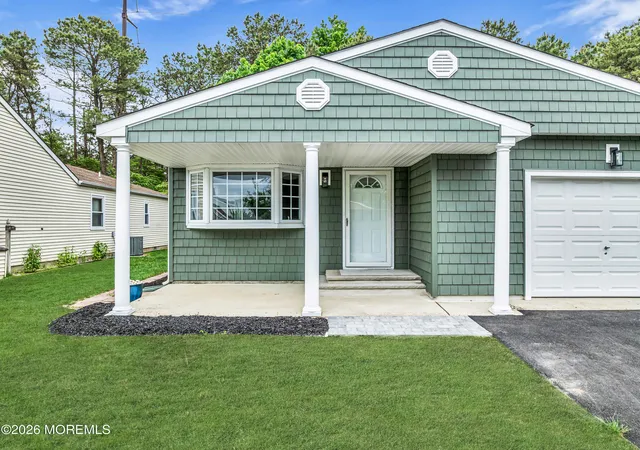 2nd image of 134 Pulaski Blvd, Toms River, NJ 08757 | MLS# 22615328