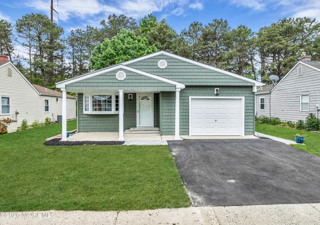 3rd image of 134 Pulaski Blvd, Toms River, NJ 08757 | MLS# 22615328