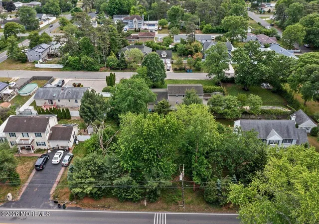3rd image of 716 Commonwealth Blvd, Toms River, NJ 08757 | MLS# 22615914