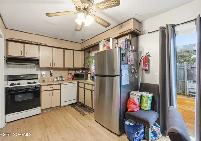 4th image of 212 Greenwood Loop Rd, Brick, NJ 08724 | MLS# 22615301