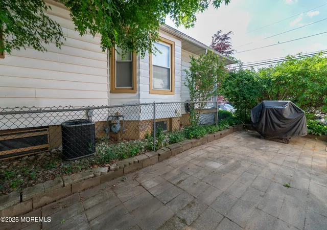Homes for sale in Keyport, NJ | 38 Walnut St, Keyport, NJ 07735 | MLS# 22615416