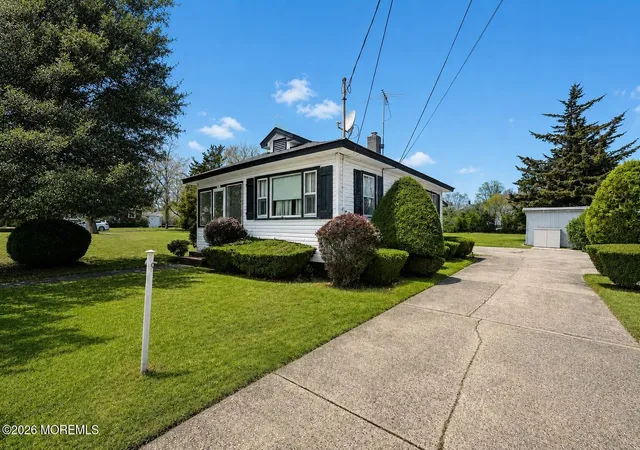 2nd image of 574 Central Ave, Spring Lake Heights, NJ 07762 | MLS# 22615368