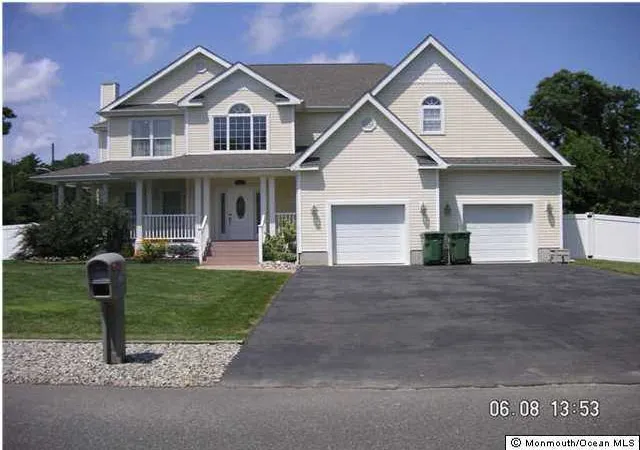 Homes for sale in Bayville, NJ | 528 Vanderbilt Ave, Bayville, NJ 08721 | MLS# 22615419