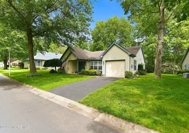 4th image of 89 Morning Glory Ln, Whiting, NJ 08759 | MLS# 22615729