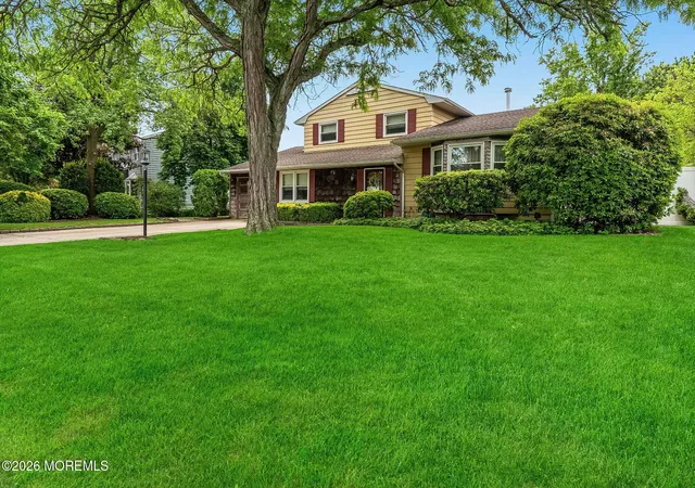 2nd image of 389 Marc Dr, Toms River, NJ 08753 | MLS# 22615651