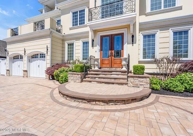 2nd image of 32 Freeman Ct, Toms River, NJ 08753 | MLS# 22615721