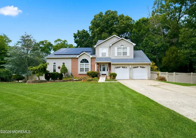 Photo 3 of Single family home for sale at 2 Persimmon Dr, Jackson, NJ 08527 | MLS# 22618858 | Listing updated on 2026-08-20