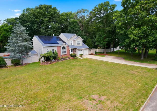 Photo 4 of Single family home for sale at 2 Persimmon Dr, Jackson, NJ 08527 | MLS# 22618858 | Listing updated on 2026-08-20