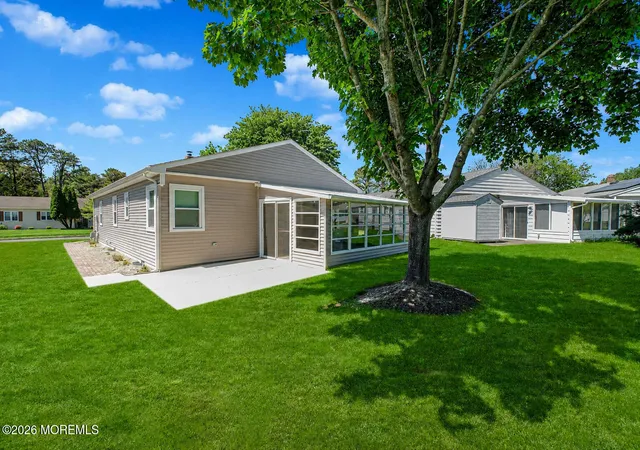 Photo 4 of Single family home for sale at 215 Torrey Pines Dr, Toms River, NJ 08757 | MLS# 22615716 | Listing updated on 2026-09-01