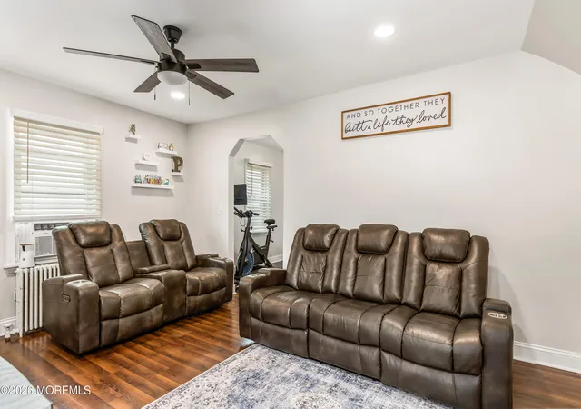 4th image of 76 Morris Ave, Belford, NJ 07718 | MLS# 22615755