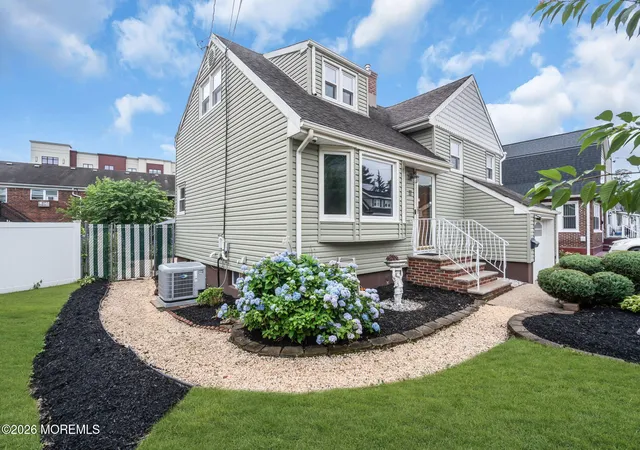 Homes for sale in Woodbridge, NJ | 11 E Grove Ave, Woodbridge, NJ 07095 | MLS# 22619145