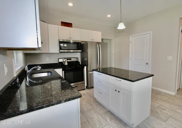5th image of 7 Victoria Ln, Neptune Township, NJ 07753 | MLS# 22615944