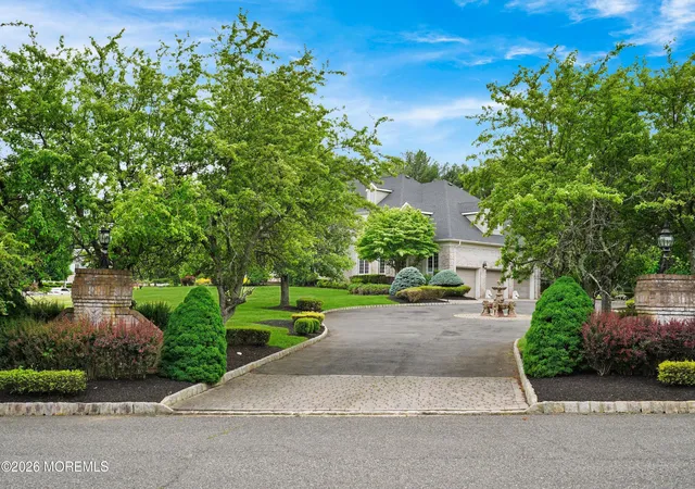 4th image of 9 Colony Dr, Marlboro, NJ 07746 | MLS# 22615897