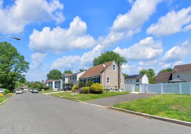 Homes for sale in Cliffwood, NJ | 197 Delaware Ave, Cliffwood, NJ 07721 | MLS# 22615948
