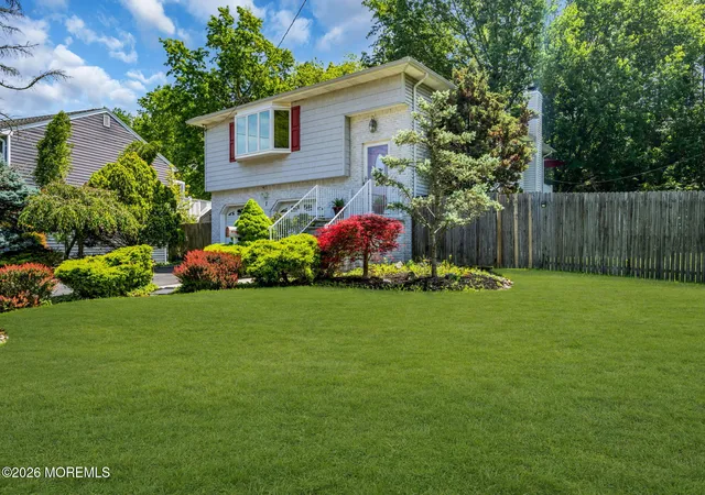 2nd image of 7 S Brook Dr, Milltown, NJ 08850 | MLS# 22616219