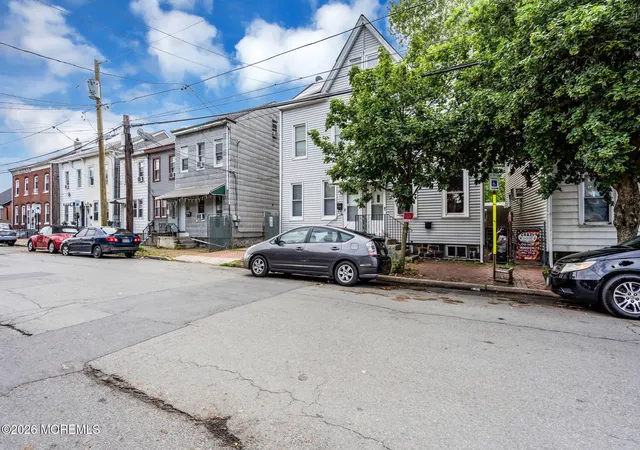 Homes for sale in Trenton, NJ | 661 2Nd St, Trenton, NJ 08611 | MLS# 22616010