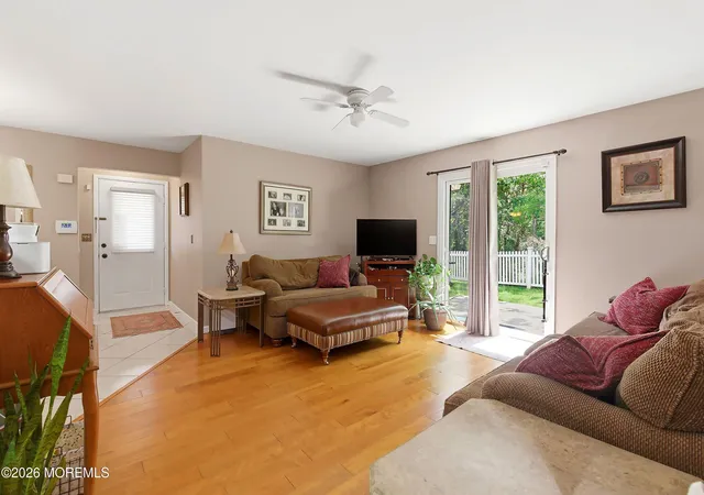 5th image of 204 Larkspur Ln, Jackson, NJ 08527 | MLS# 22615891