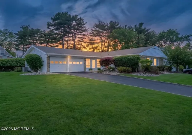 Homes for sale in Matawan, NJ | 117 Idolstone Ln, Matawan, NJ 07747 | MLS# 22615888