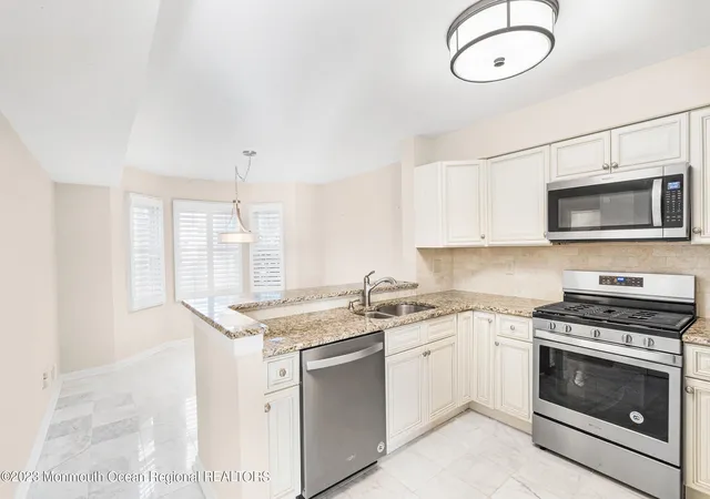 4th image of 12 Mckinley Dr, Asbury Park, NJ 07712 | MLS# 22615981