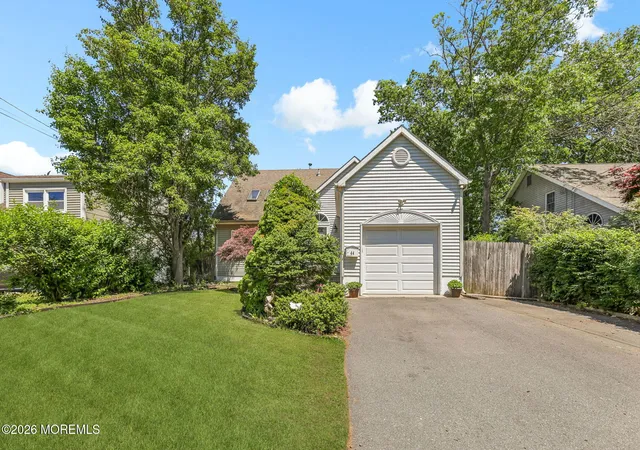 1st image of 44 East Dr, Toms River, NJ 08753 | MLS# 22615988