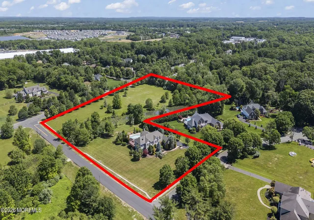 Photo 4 of Single family home for sale at 201 Jerry Ct, Manalapan, NJ 07726 | MLS# 22617494 | Listing updated on 2026-08-25