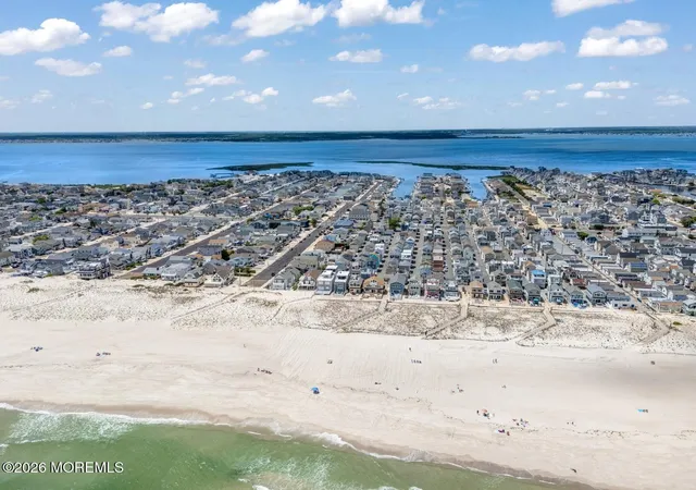 37th image of 19 E Shore Wy, Lavallette, NJ 08735 | MLS# 22616091