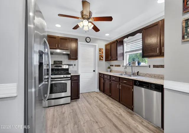 4th image of 6 Red Maple Dr, Brick, NJ 08724 | MLS# 22617123
