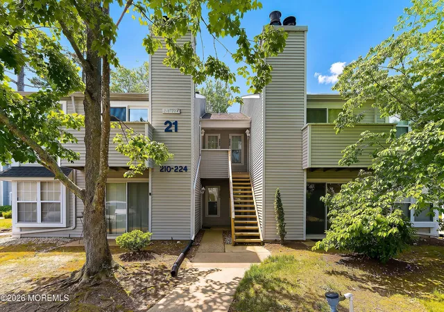 3rd image of 224 Meadow Ridge Rd, Galloway, NJ 08205 | MLS# 22616116