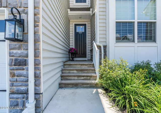 4th image of 1004 Pheasant Ln #203, Farmingdale, NJ 07727 | MLS# 22616398