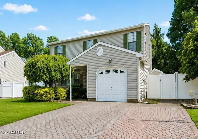 Homes for sale in Barnegat, NJ | 21 Deer Run Dr S, Barnegat, NJ 08005 | MLS# 22617137