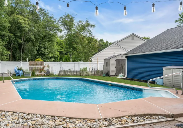39th image of 815 France Ct, Toms River, NJ 08753 | MLS# 22619089