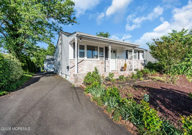 4th image of 21 Cedar Tree Ln, Toms River, NJ 08753 | MLS# 22616364