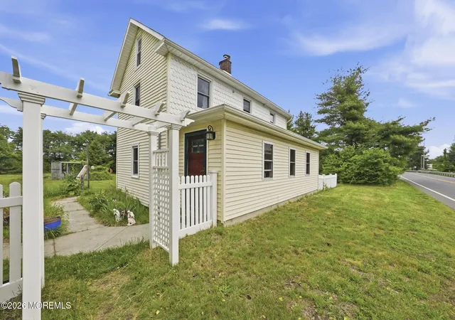 42nd image of 884 Monmouth Rd, Cream Ridge, NJ 08514 | MLS# 22616228