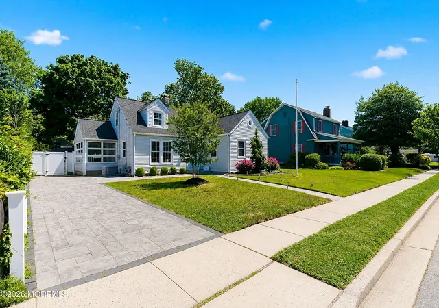 Homes for sale in Point Pleasant Boro, NJ | 815 Briarcliff Ave, Point Pleasant Boro, NJ 08742 | MLS# 22616636