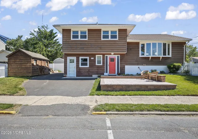 Homes for sale in Lake Como, NJ | 1716 Melrose Ave, Lake Como, NJ 07719 | MLS# 22616782