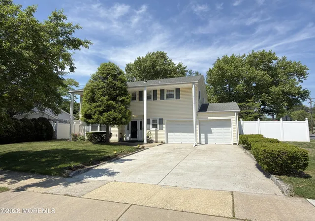 Homes for sale in Matawan, NJ | 1 Rustic Ln, Matawan, NJ 07747 | MLS# 22616307
