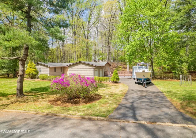 2nd image of 3 Cardinal Rd, Holmdel, NJ 07733 | MLS# 22616445