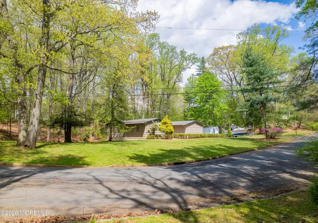 3rd image of 3 Cardinal Rd, Holmdel, NJ 07733 | MLS# 22616445