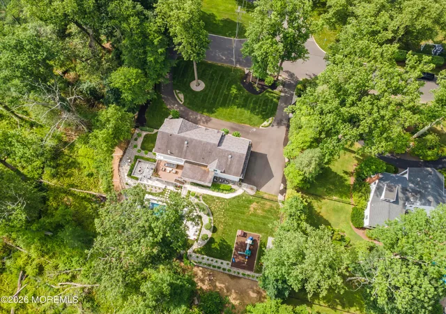 Homes for sale in Colts Neck, NJ | 92 Tulip Ln, Colts Neck, NJ 07722 | MLS# 22617282