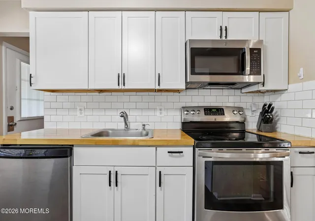 Photo 3 of Sale Pending at 47 Hartford Rd, Whiting, NJ 08759 | MLS# 22619481 | Listing updated on 2026-09-18