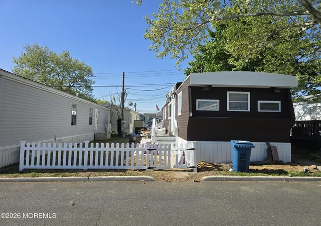 Photo 1 of Manufactured home for sale at 9 Monique Cir, Cliffwood, NJ 07721 | MLS# 22616458 | Listing updated on 2026-10-29