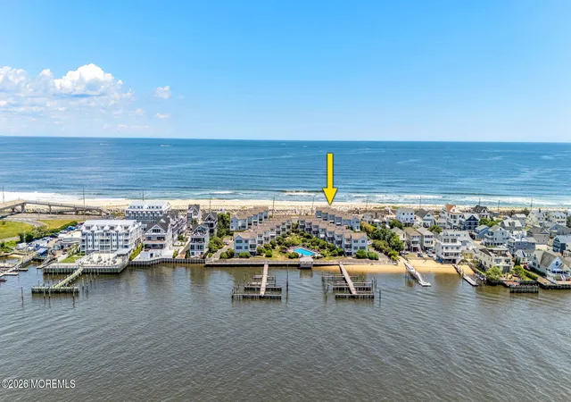 Homes for sale in Sea Bright, NJ | 174 Ocean Ave #4, Sea Bright, NJ 07760 | MLS# 22616926