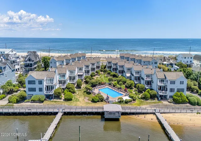 Homes for sale in Sea Bright, NJ | 174 Ocean Ave #4, Sea Bright, NJ 07760 | MLS# 22616926
