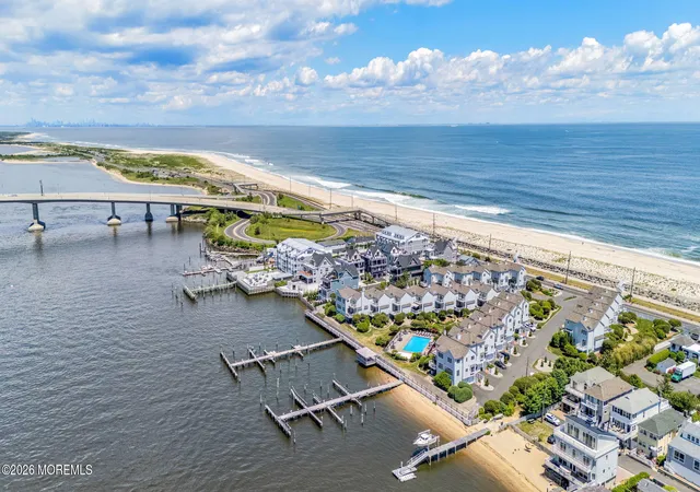 Homes for sale in Sea Bright, NJ | 174 Ocean Ave #4, Sea Bright, NJ 07760 | MLS# 22616926