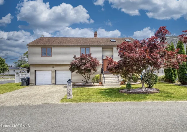 1st image of 17 Fontainebleau Dr, Brick, NJ 08723 | MLS# 22617196