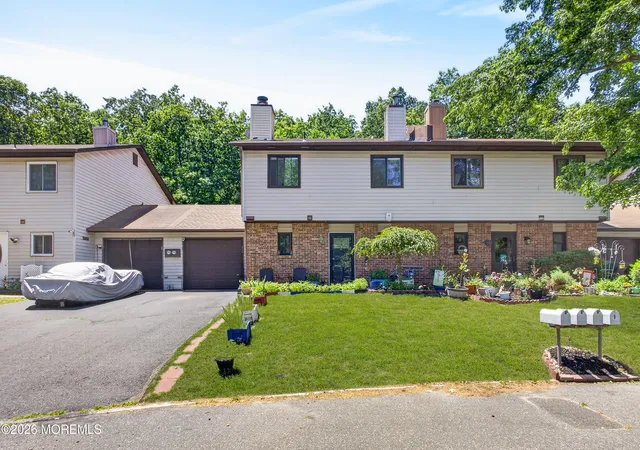 Homes for sale in Howell, NJ | 6 Swan Rd, Howell, NJ 07731 | MLS# 22616651