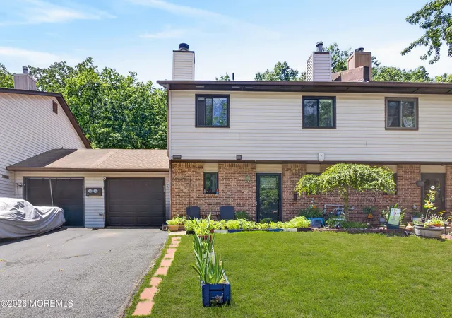 Homes for sale in Howell, NJ | 6 Swan Rd, Howell, NJ 07731 | MLS# 22616651
