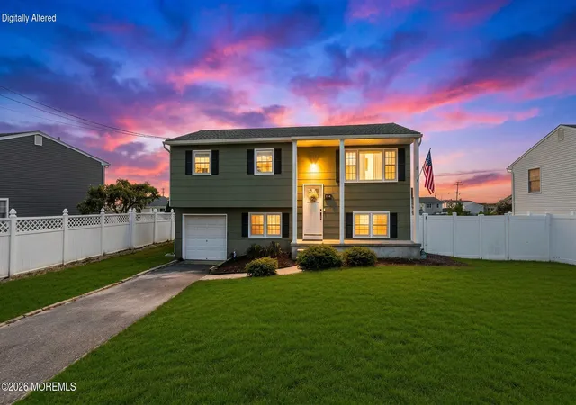 2nd image of 783 Simmons Dr, Toms River, NJ 08753 | MLS# 22616750