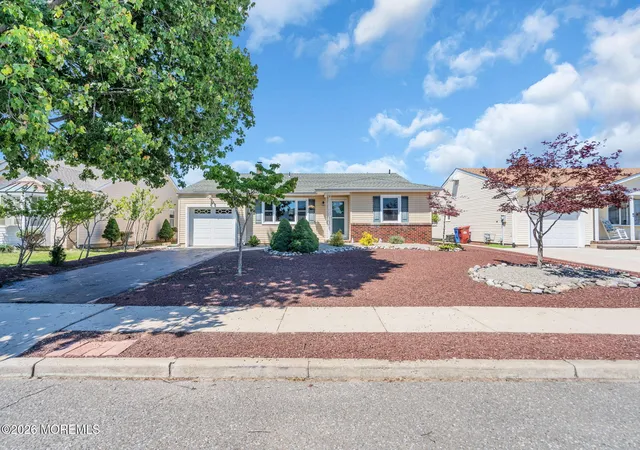 Photo 3 of Single family home for sale at 10 Sheridan Rd, Toms River, NJ 08757 | MLS# 22617052 | Listing updated on 2026-08-25