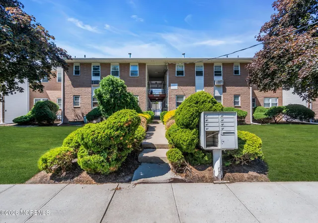 Homes for sale in Point Pleasant, NJ | 601 Mistletoe Ave #9, Point Pleasant, NJ 08742 | MLS# 22616895